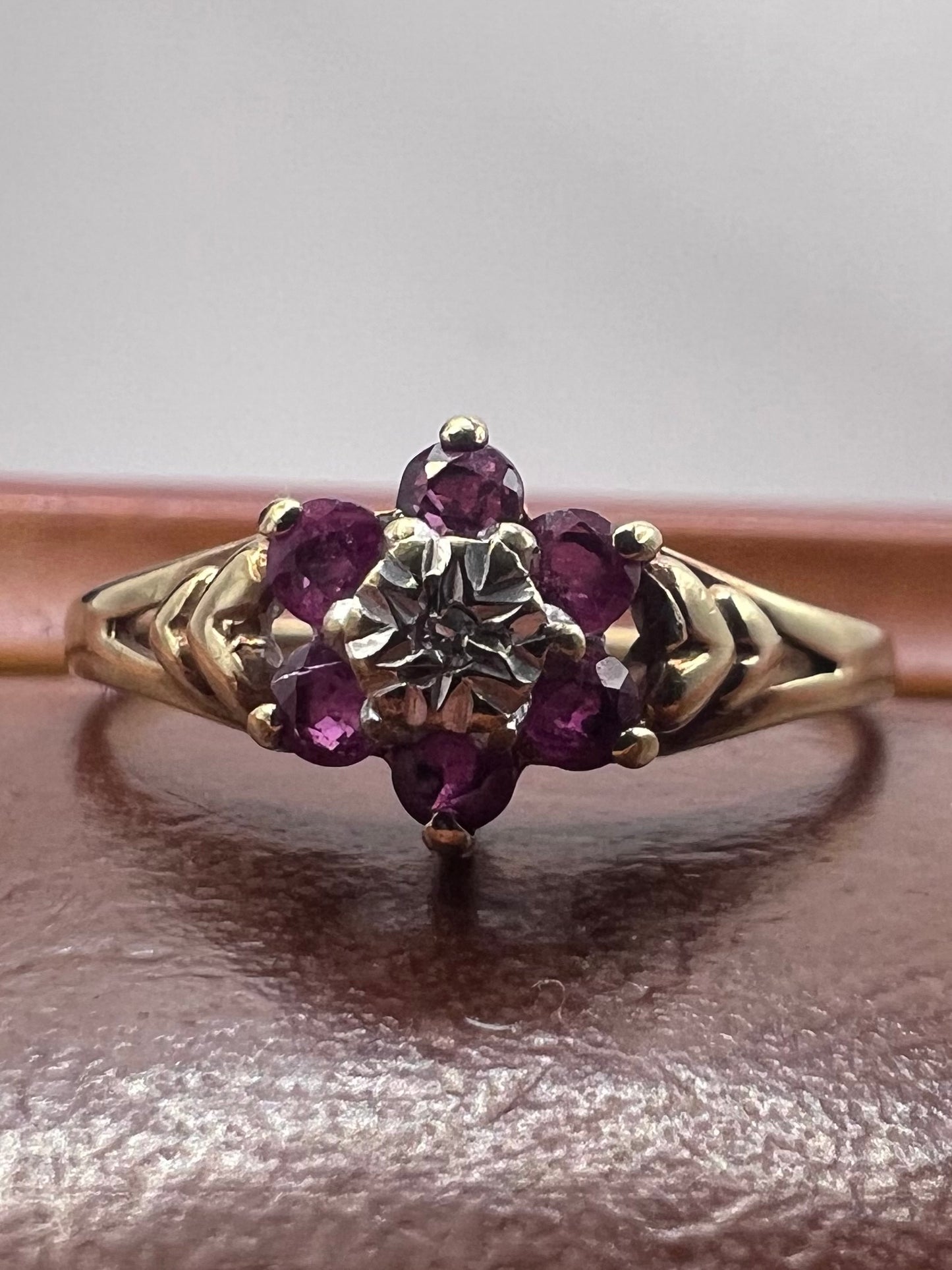 Vintage 9ct Yellow Gold Ruby & Diamond Cluster Ring - O