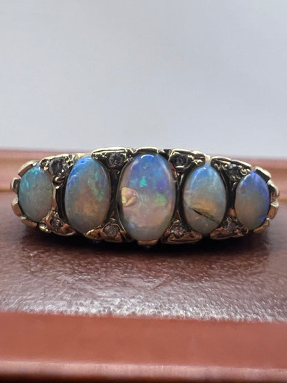 Vintage 9ct Yellow Gold 5 Stone Opal & Diamond Ring - R½