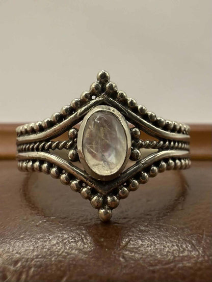 Quality 925 Sterling Silver Moonstone Set Ring • Size - V • 3.07 Grams