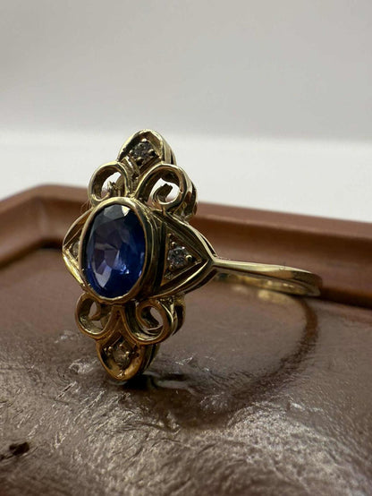 Vintage 9ct Yellow Gold Pale Sapphire & Diamond Ring • Size - M • 2.27 Grams