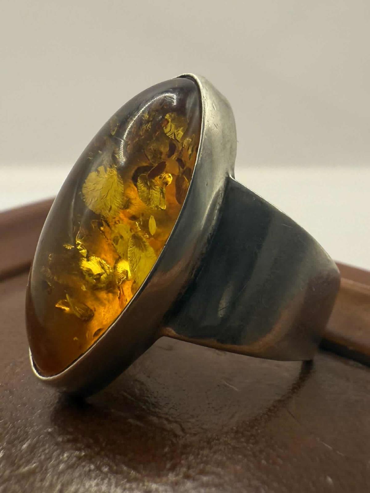 Quality 925 Sterling Silver Amber Set Ring • Size - M½ • 4.98 Grams