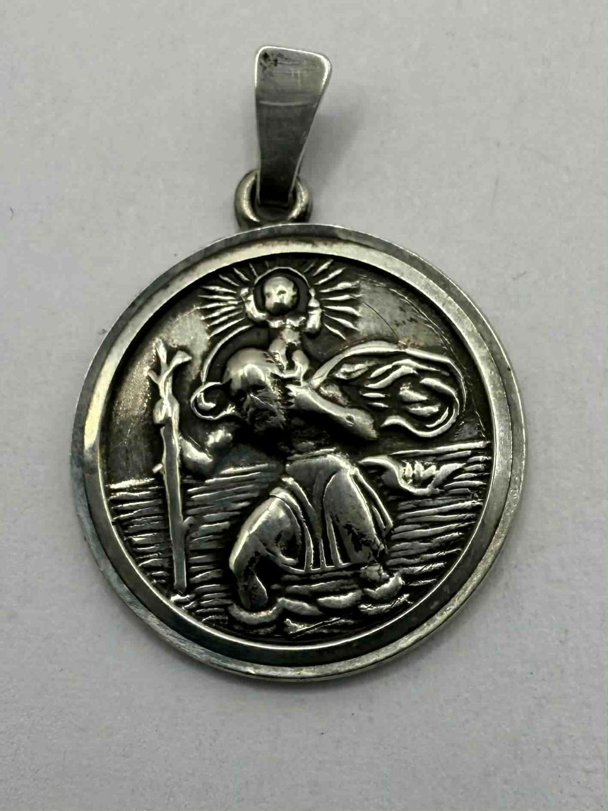 Quality 925 Sterling Silver St Christopher Pendant • 3.10 Grams