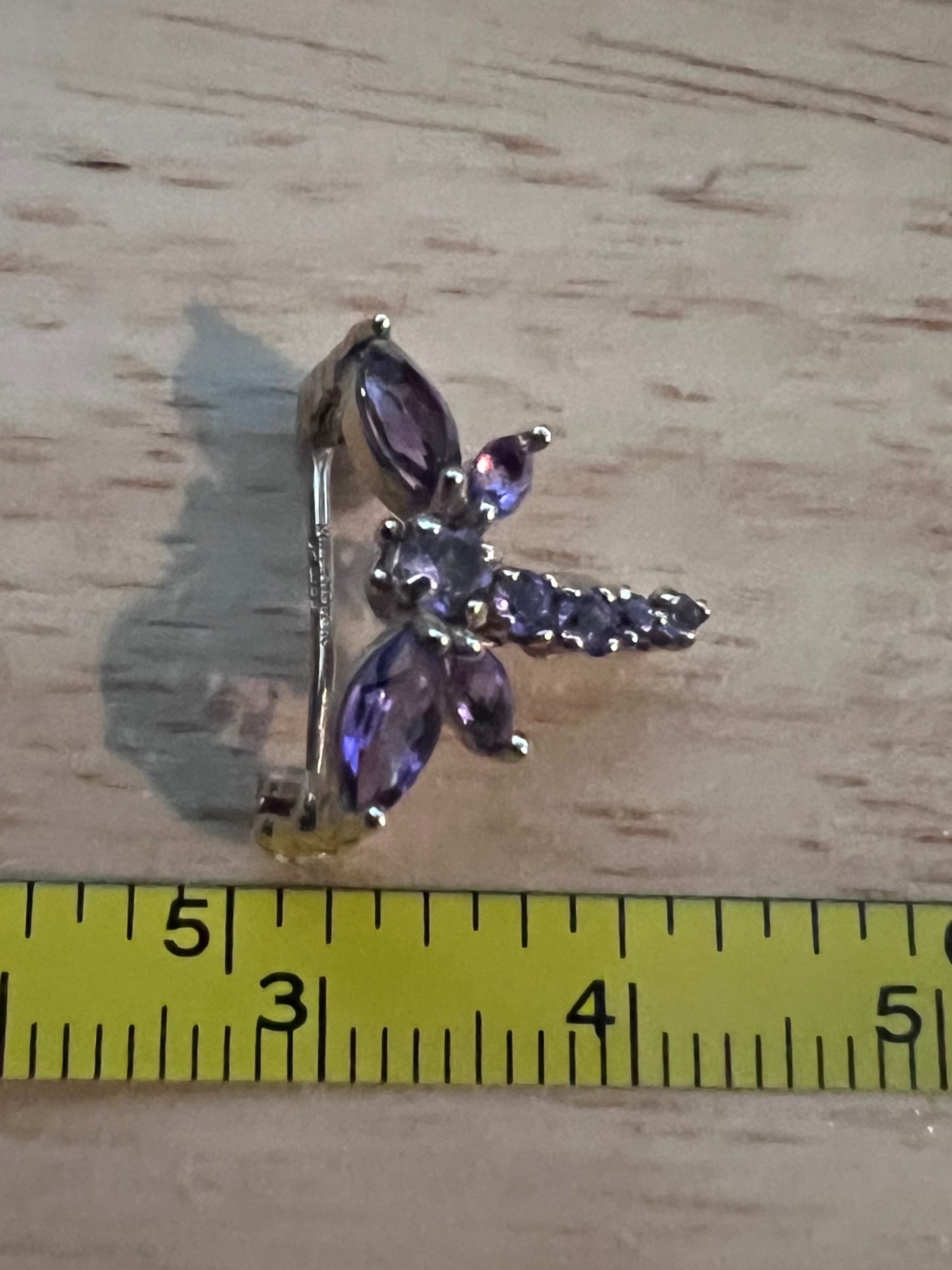 Quality 9ct Yellow Gold Amethyst Dragon Fly Brooch - 1.29 Grams