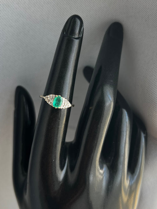 Vintage 9ct Yellow Gold Emerald & Diamond Cluster Ring - M½