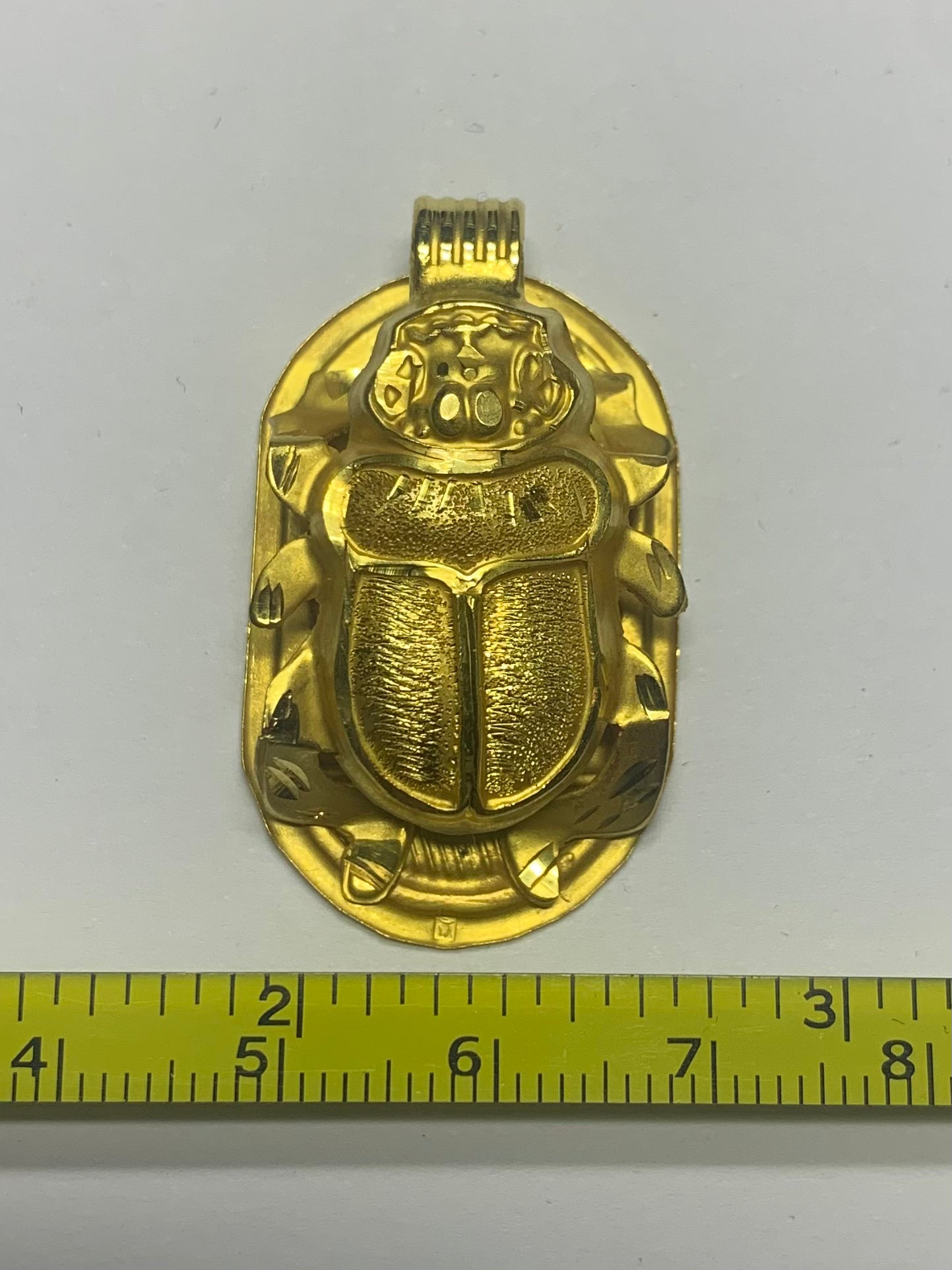 18ct Yellow Gold Egyptian Scarab Beetle Pendant - 5.37 Grams