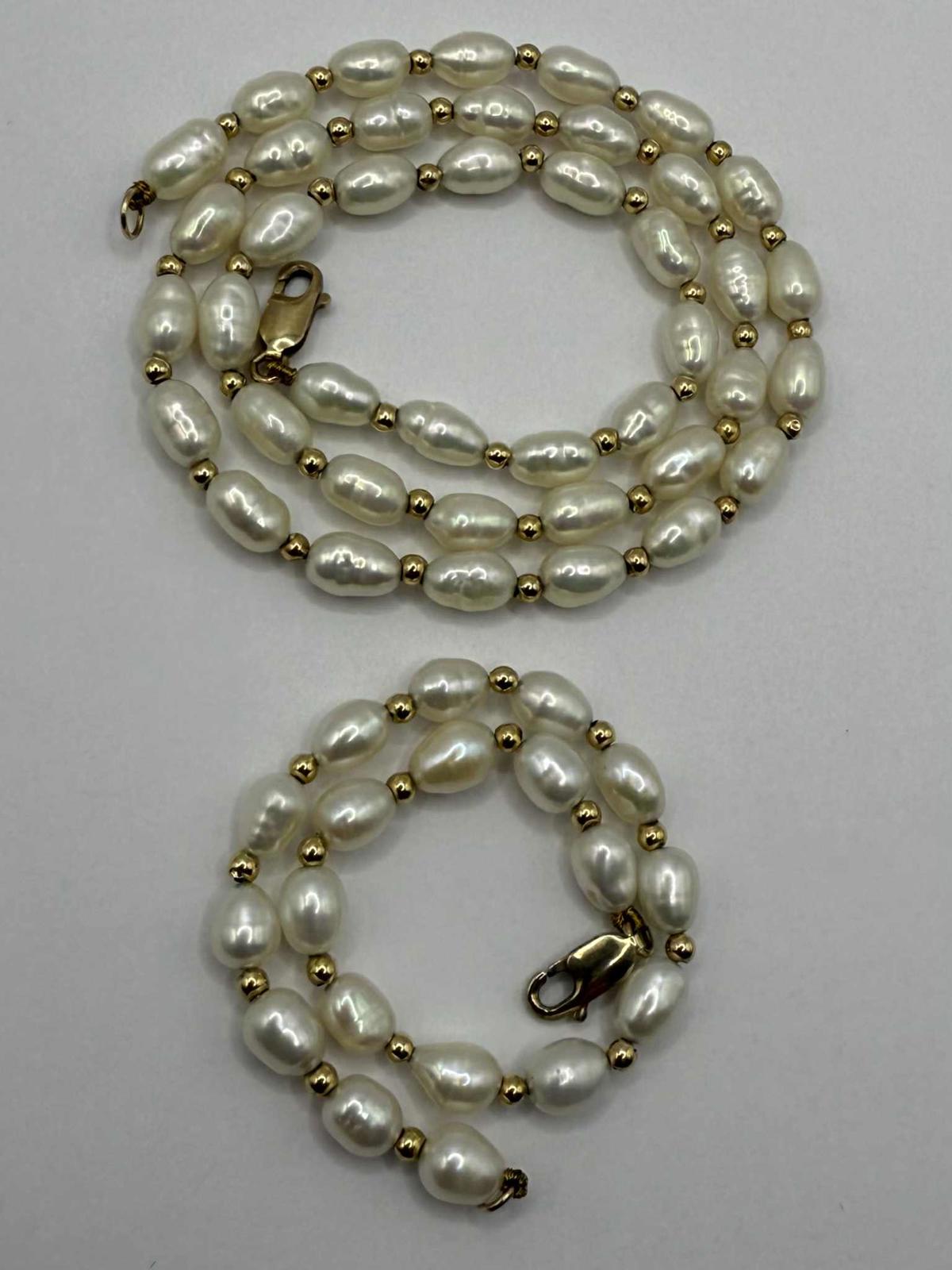 Quality 9ct Gold Clasp Pearl Necklace & Bracelet Set - 17.07 Grams