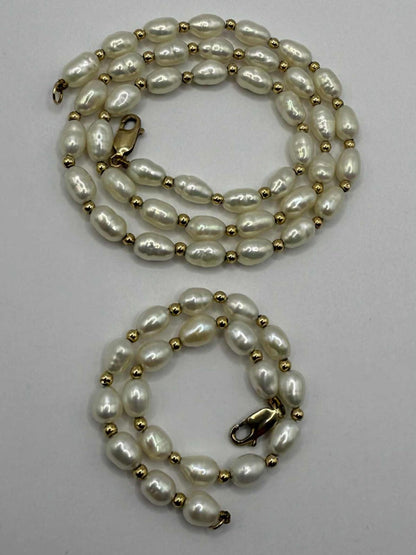 Quality 9ct Gold Clasp Pearl Necklace & Bracelet Set - 17.07 Grams