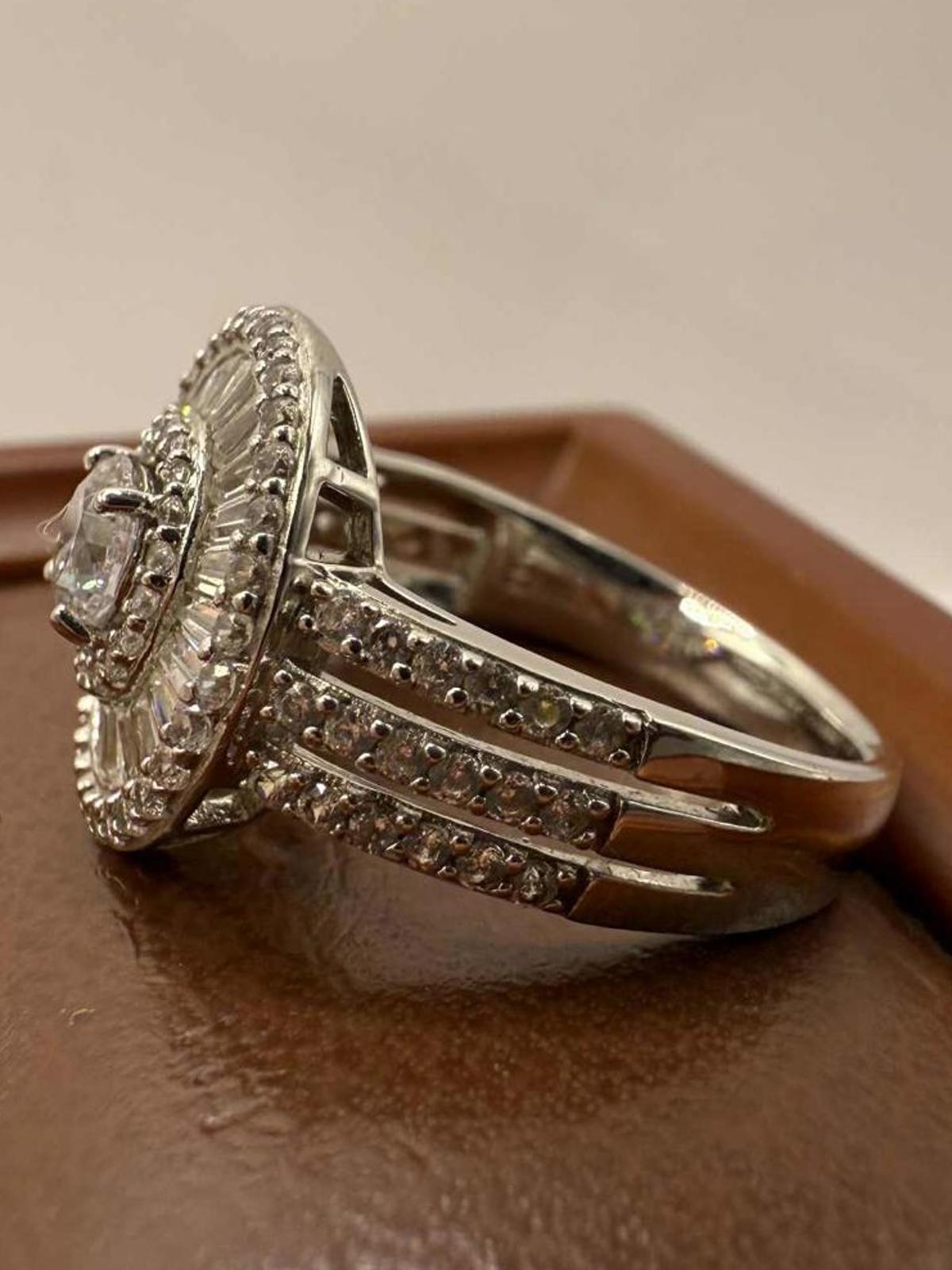 Quality 925 Sterling Silver White Stone Cluster Ring • Size - U • 5.14 Grams