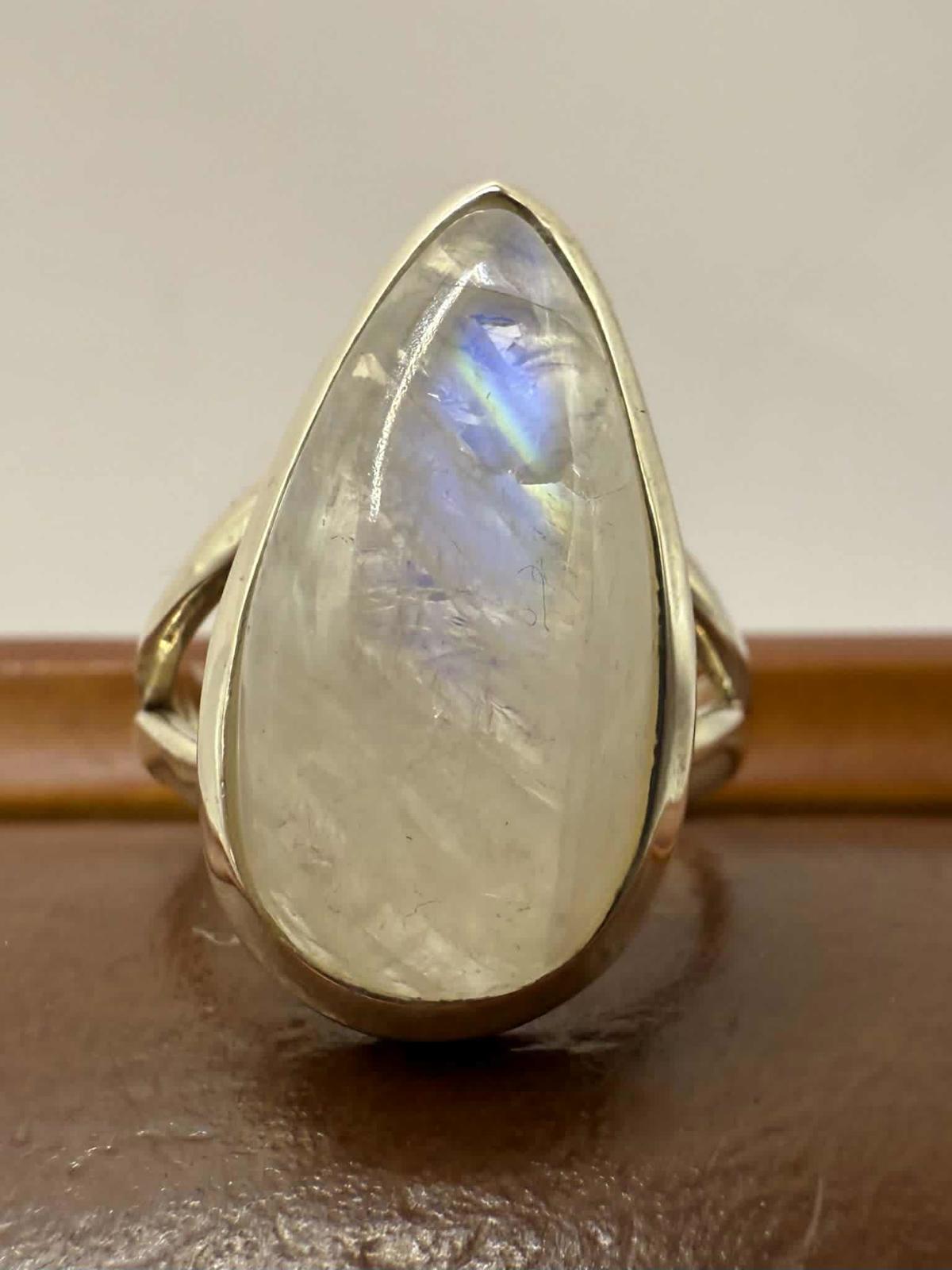 Quality 925 Sterling Silver Moonstone Set Ring • Size - L • 5.39 Grams