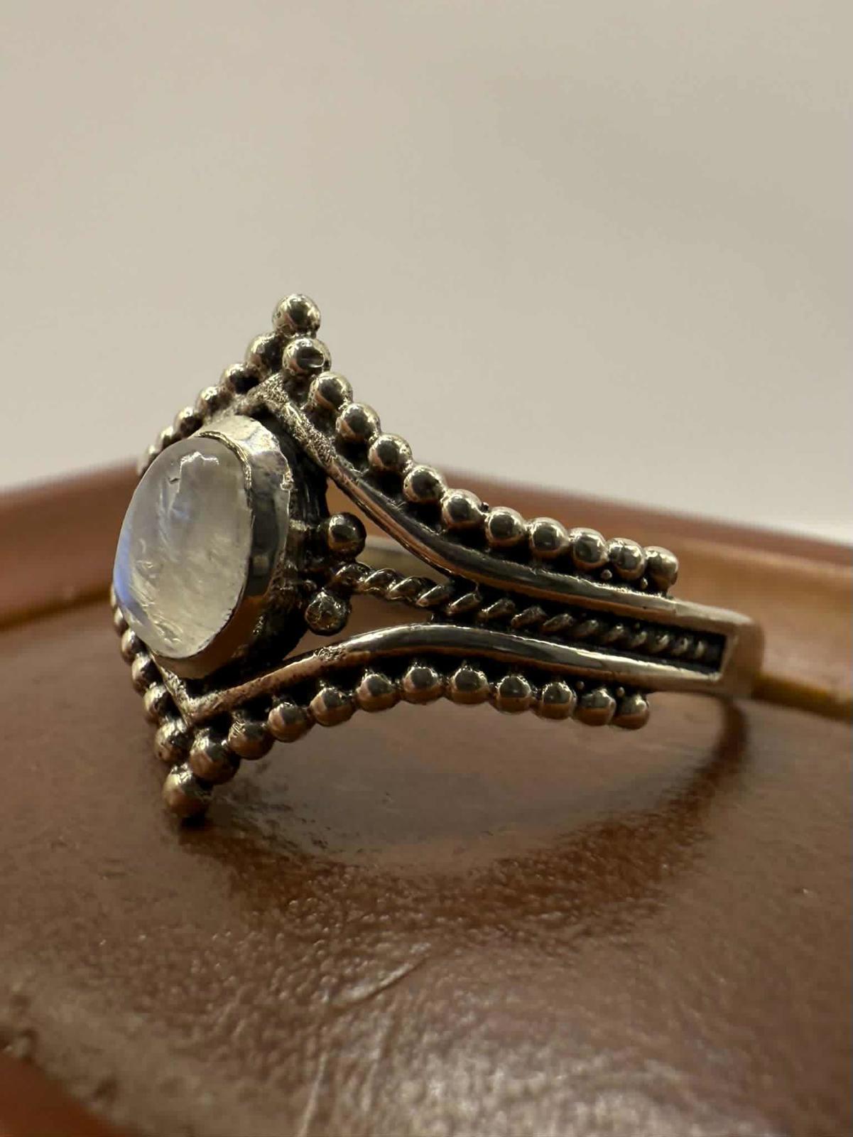 Quality 925 Sterling Silver Moonstone Set Ring • Size - V • 3.07 Grams