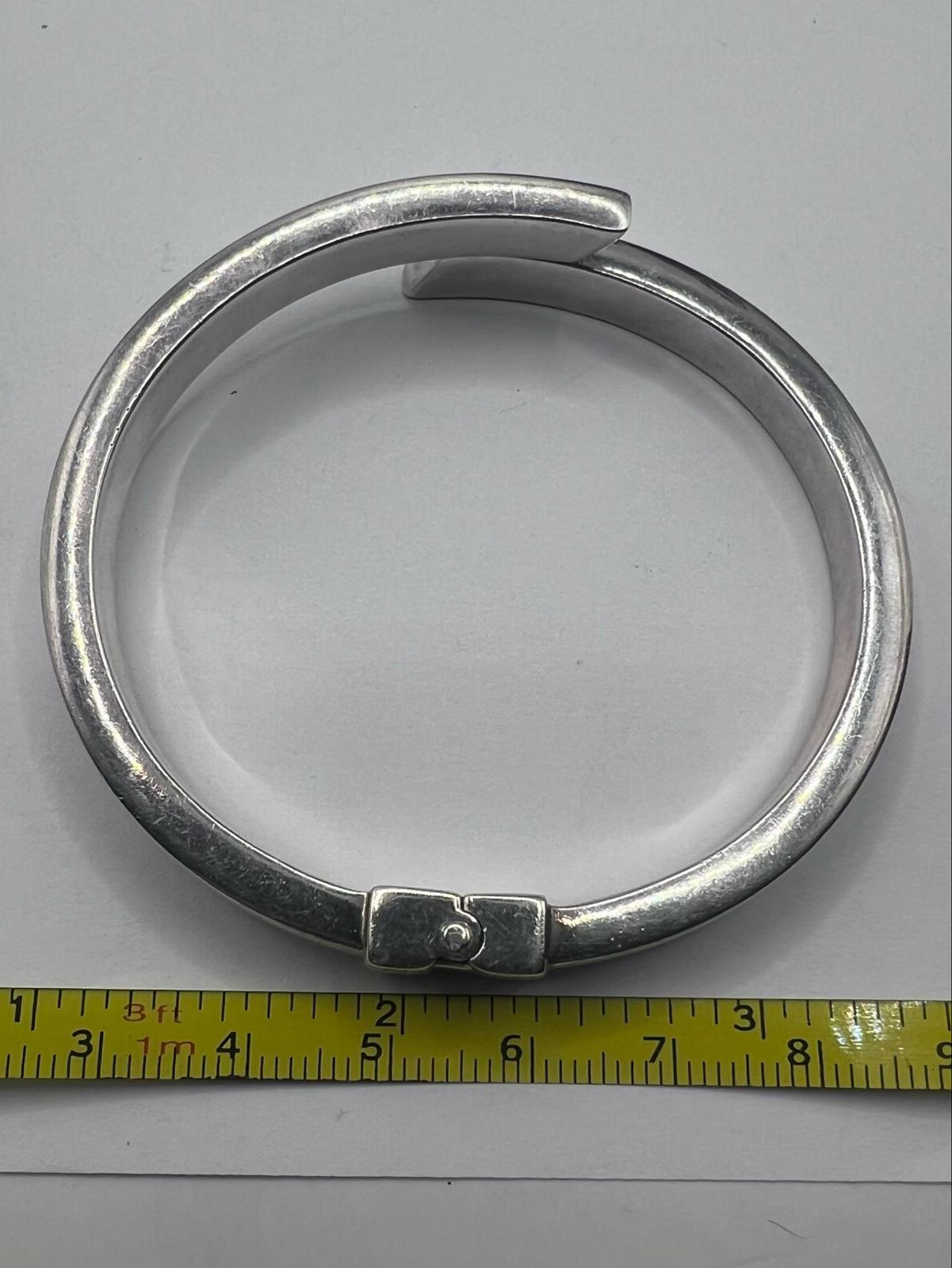 Quality 925 Sterling Silver Hinged Bangle • 19.55 Grams