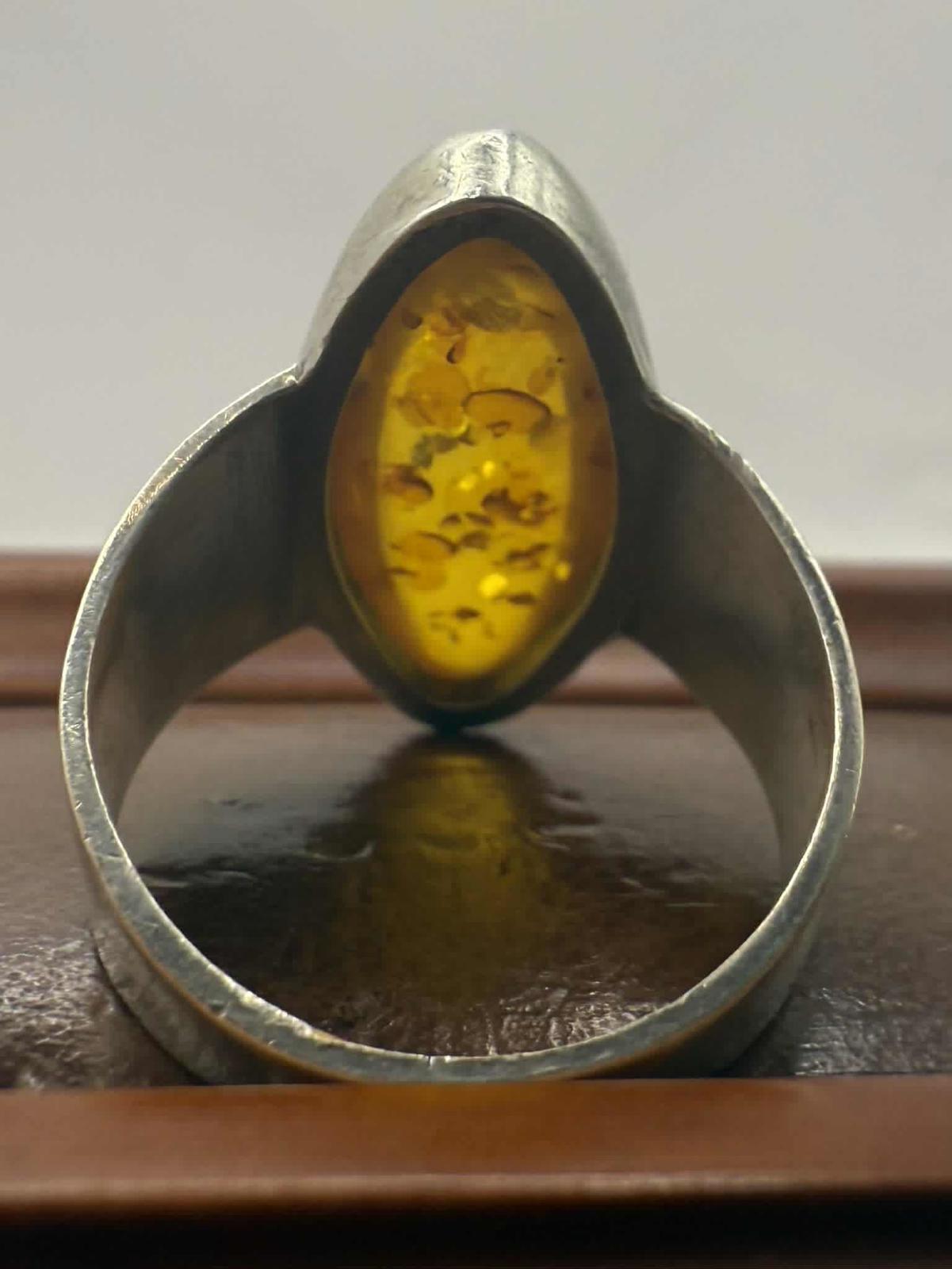 Quality 925 Sterling Silver Amber Set Ring • Size - M½ • 4.98 Grams