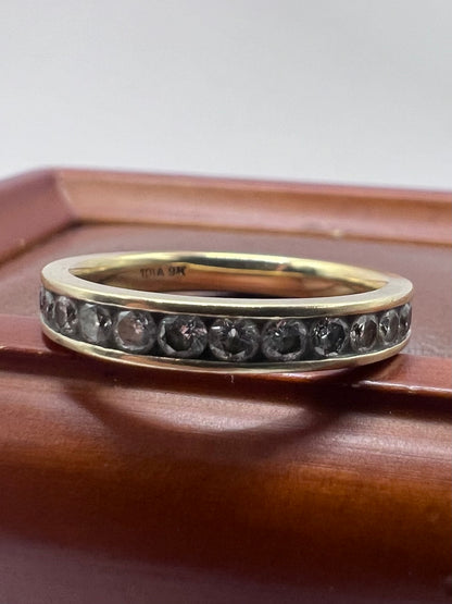 Quality 9ct Yellow Gold 0.25ct Diamond Set Half Eternity Ring - L