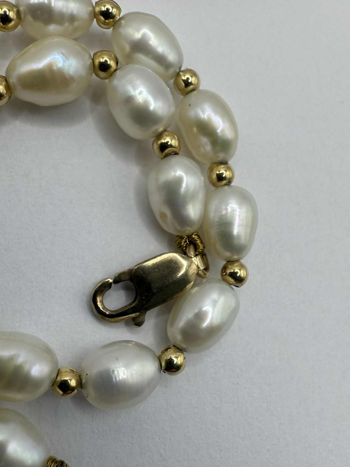 Quality 9ct Gold Clasp Pearl Necklace & Bracelet Set - 17.07 Grams