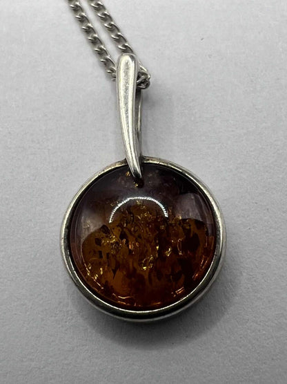 Quality 925 Sterling Silver Amber Pendant & Chain Set • 2.82 Grams