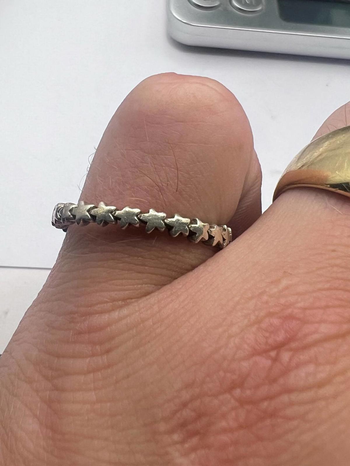 Quality 925 Sterling Silver Star Ring  • 2.32 Grams • Size - U