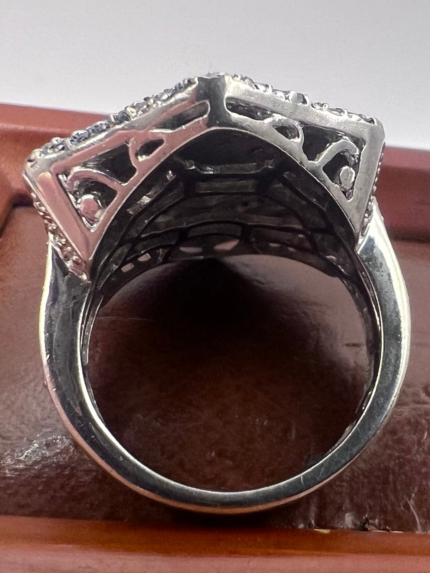 Quality 925 Sterling Silver Blue & White Diamond Cluster Ring - N
