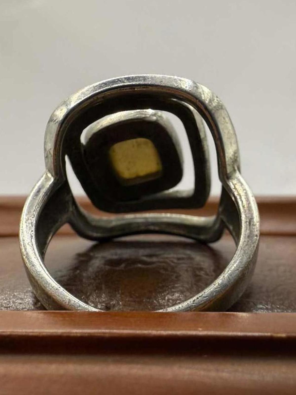 Quality 925 Sterling Silver Stone Set Ring • Size - M • 6.49 Grams