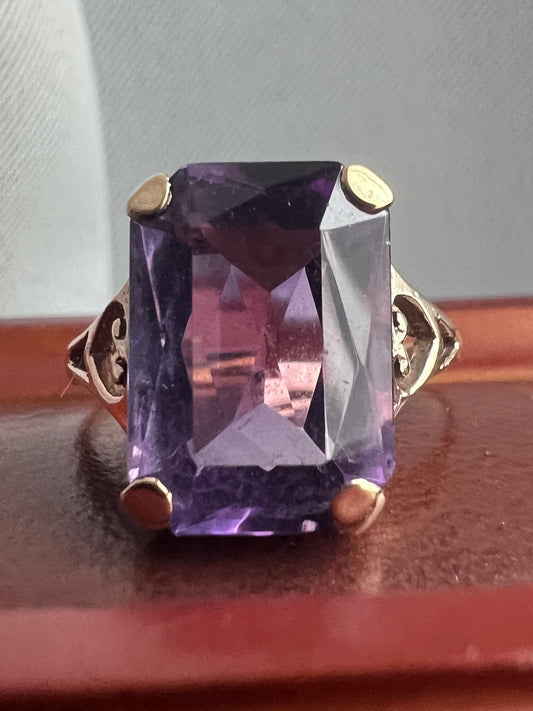 Vintage 9ct Yellow Gold Amethyst Ring - T½