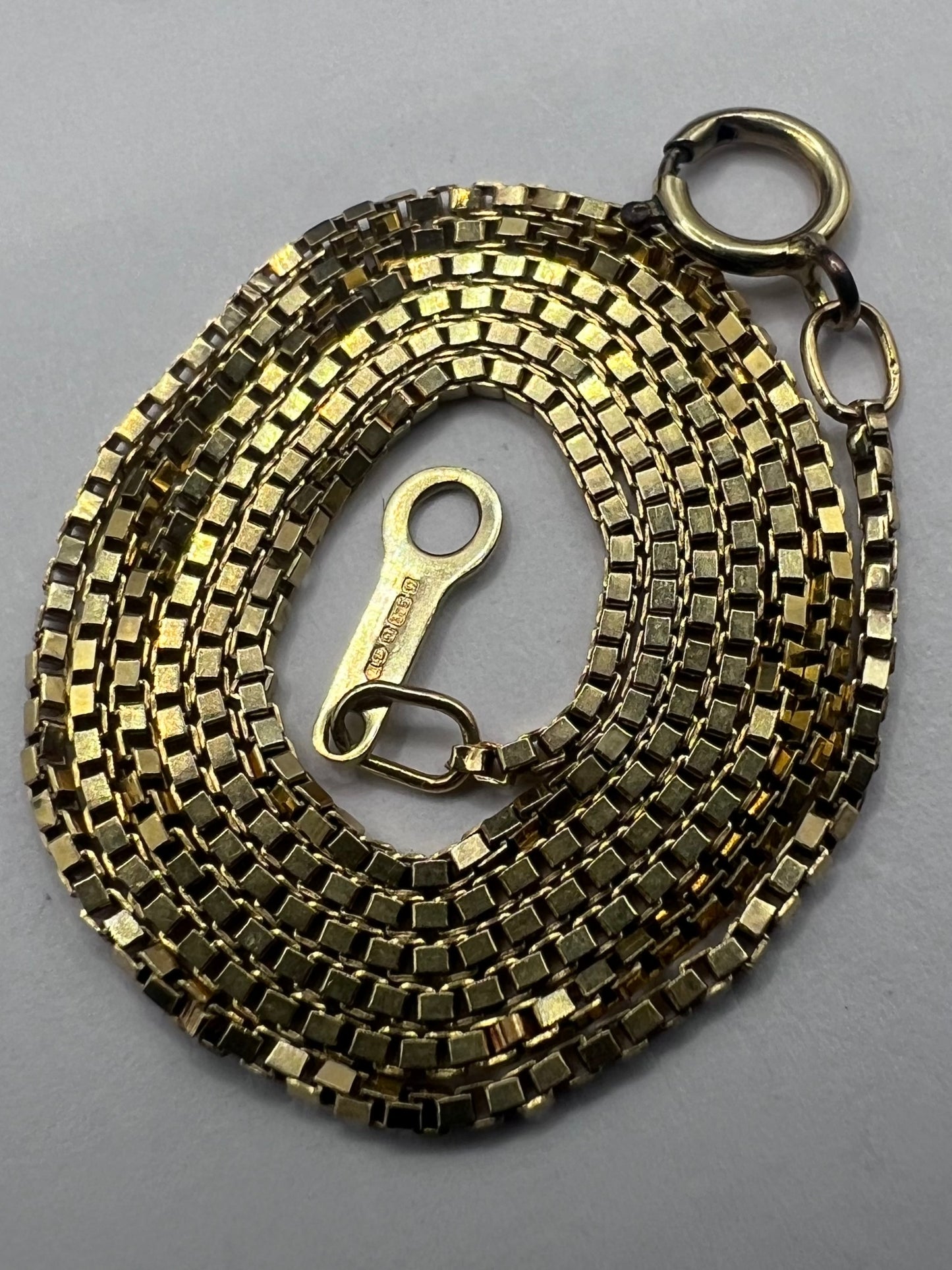 Quality 9ct Yellow Gold Box Link Chain • 16 Inch • 2.56 Grams