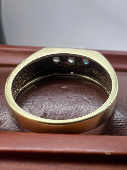 Vintage 9ct Yellow Gold 0.15ct Diamond Set Signet Ring - S