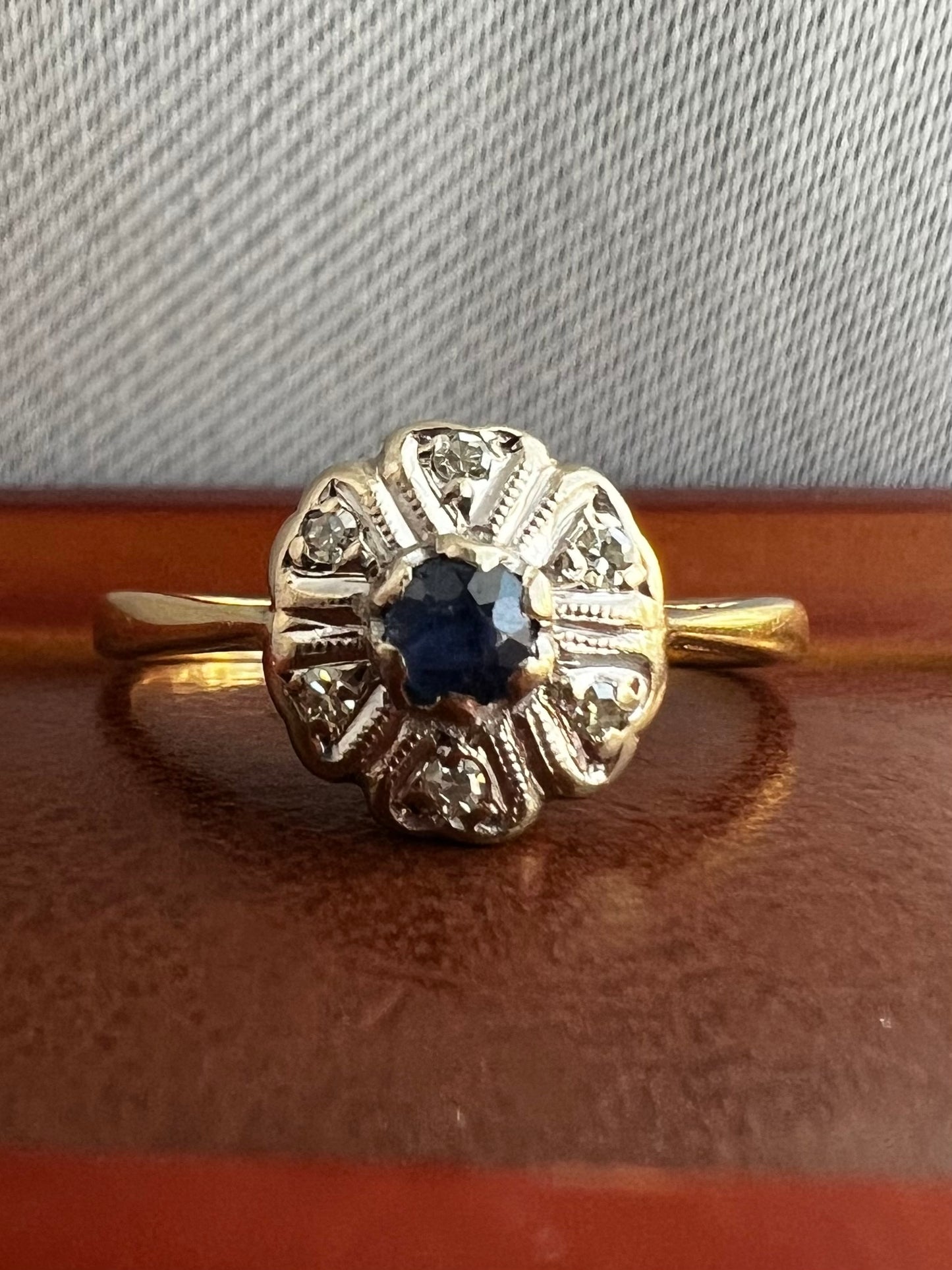 Antique 18ct Yellow Gold Sapphire & Diamond Ring - M½