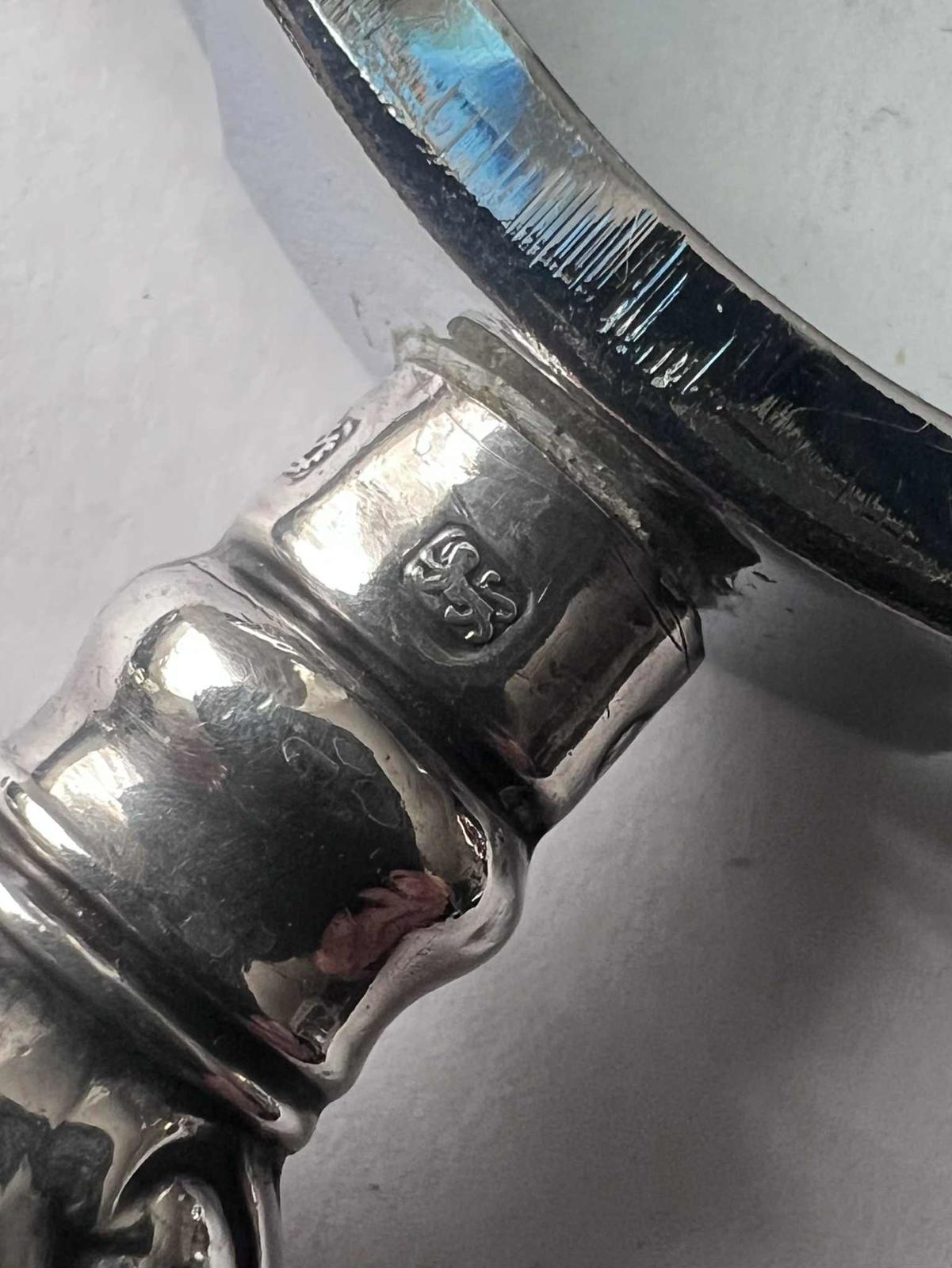 Antique Decorative Magnifying Glass with Ornate Silver Handle - 113.51 Grams