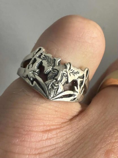Quality 925 Sterling Silver Leaf Head Ring • Size - L •  5.03 Grams