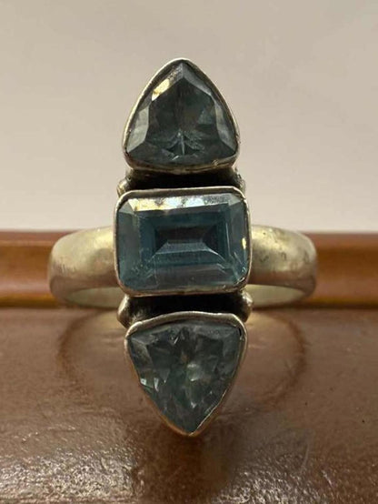 Quality 925 Sterling Silver Blue Stone Ring • Size - O • 5.91 Grams