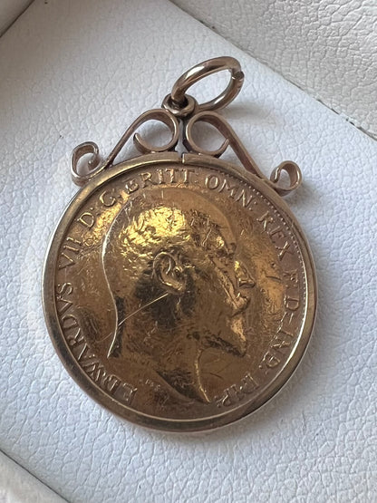 22ct 1908 Half Sovereign Pendant - 4.70 Grams