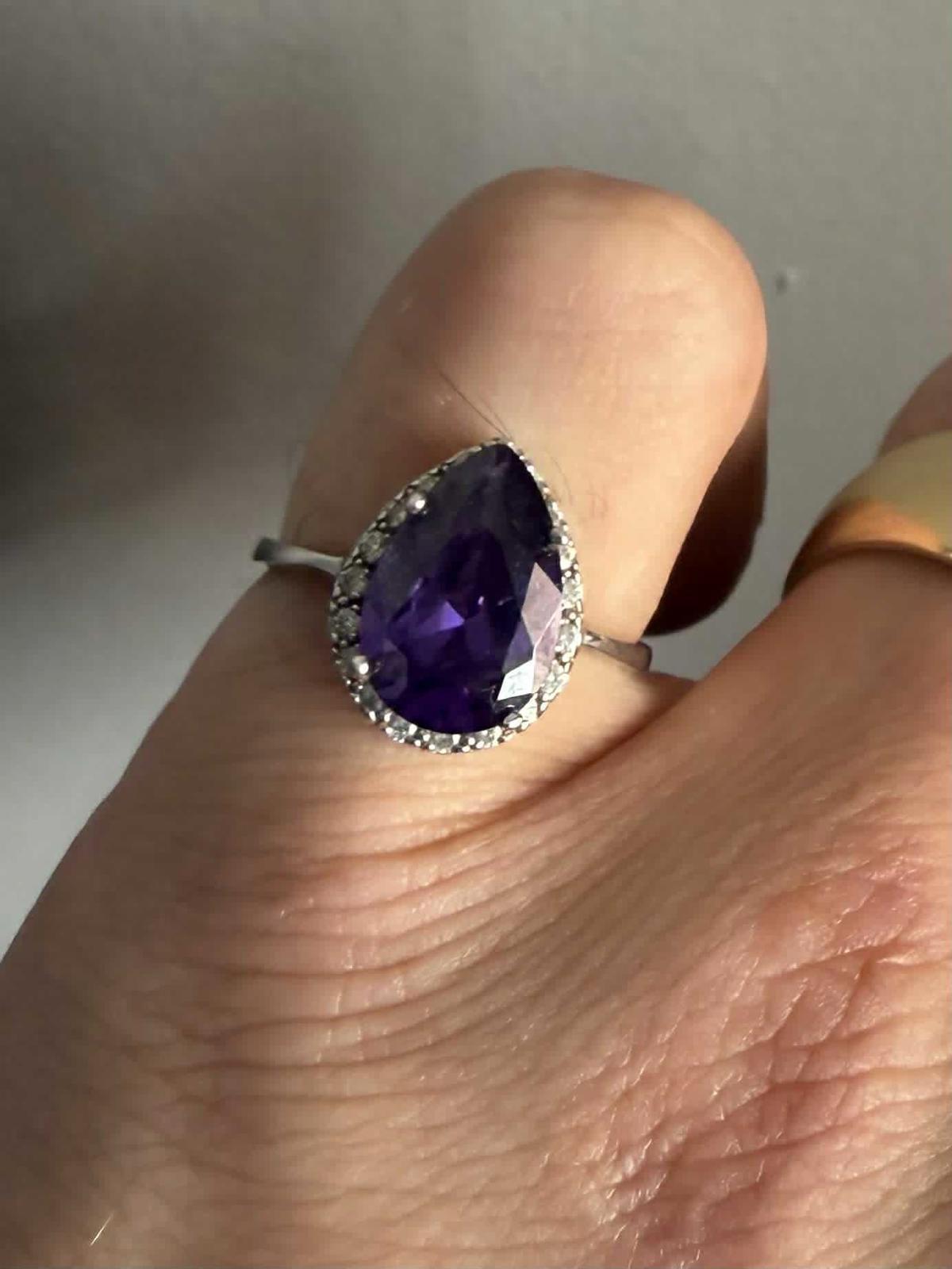 Quality 925 Sterling Silver Amethyst Set Ring • Size - M • 2.65 Grams