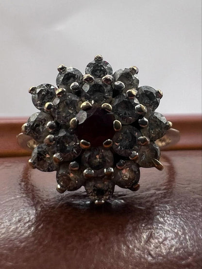 Vintage 9ct Yellow Gold Garnet & White Stone Ring • Size - P  • 3.23 Grams