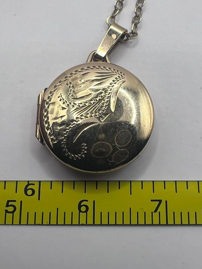 Vintage 9ct Yellow Gold Locket & Chain Set • 3.94 Grams • 18 Inch