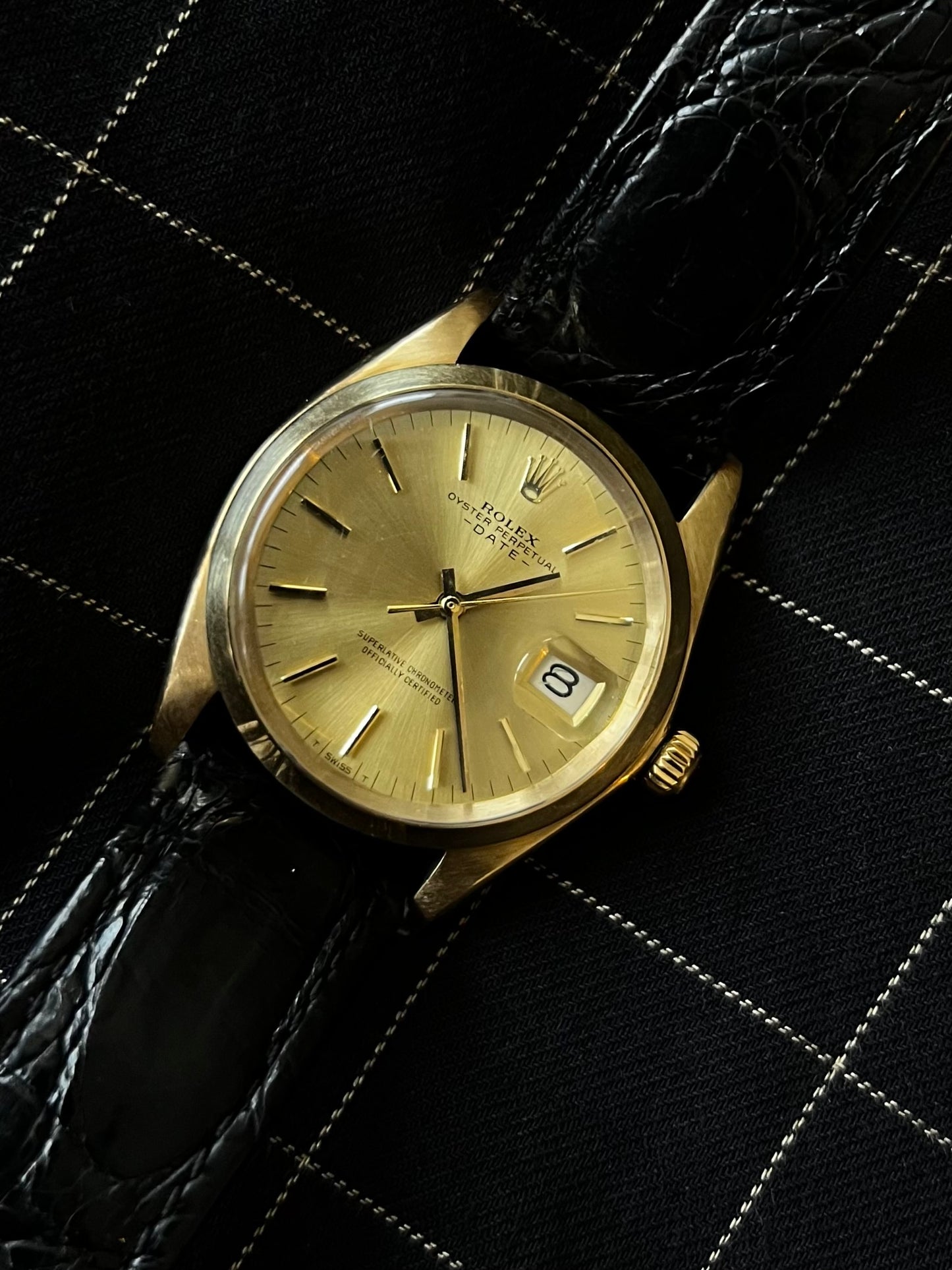 Rolex 60’s Date - Solid Gold - Champagne Double Signed Dial - 34mm