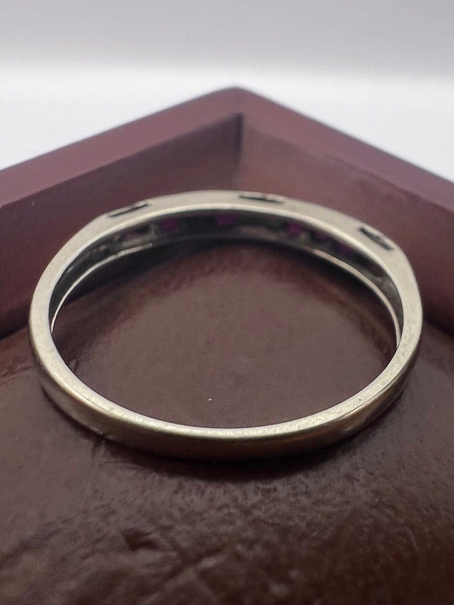 Quality 9ct White Gold Ruby & Diamond Ring - N½