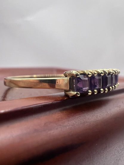 Quality 9ct Yellow Gold Princess Cut Amethyst Ring - R