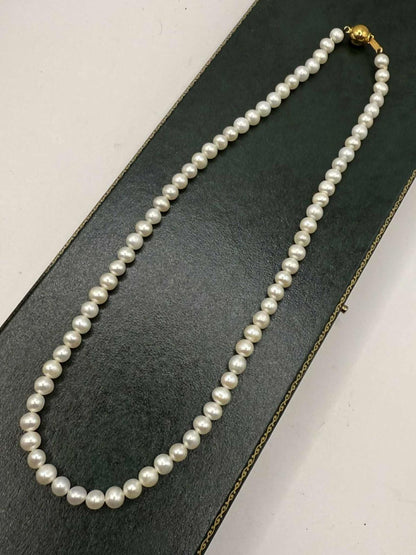 Quality 18ct Gold Clasp Pearl Necklace, Bracelet & Earrings Set - 28.11 Grams