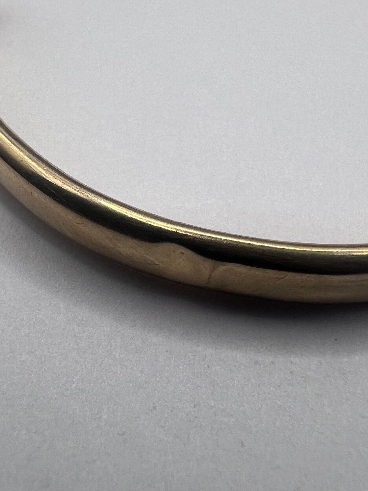 Quality 9ct Yellow Gold Torque Bangle • 3.57 Grams