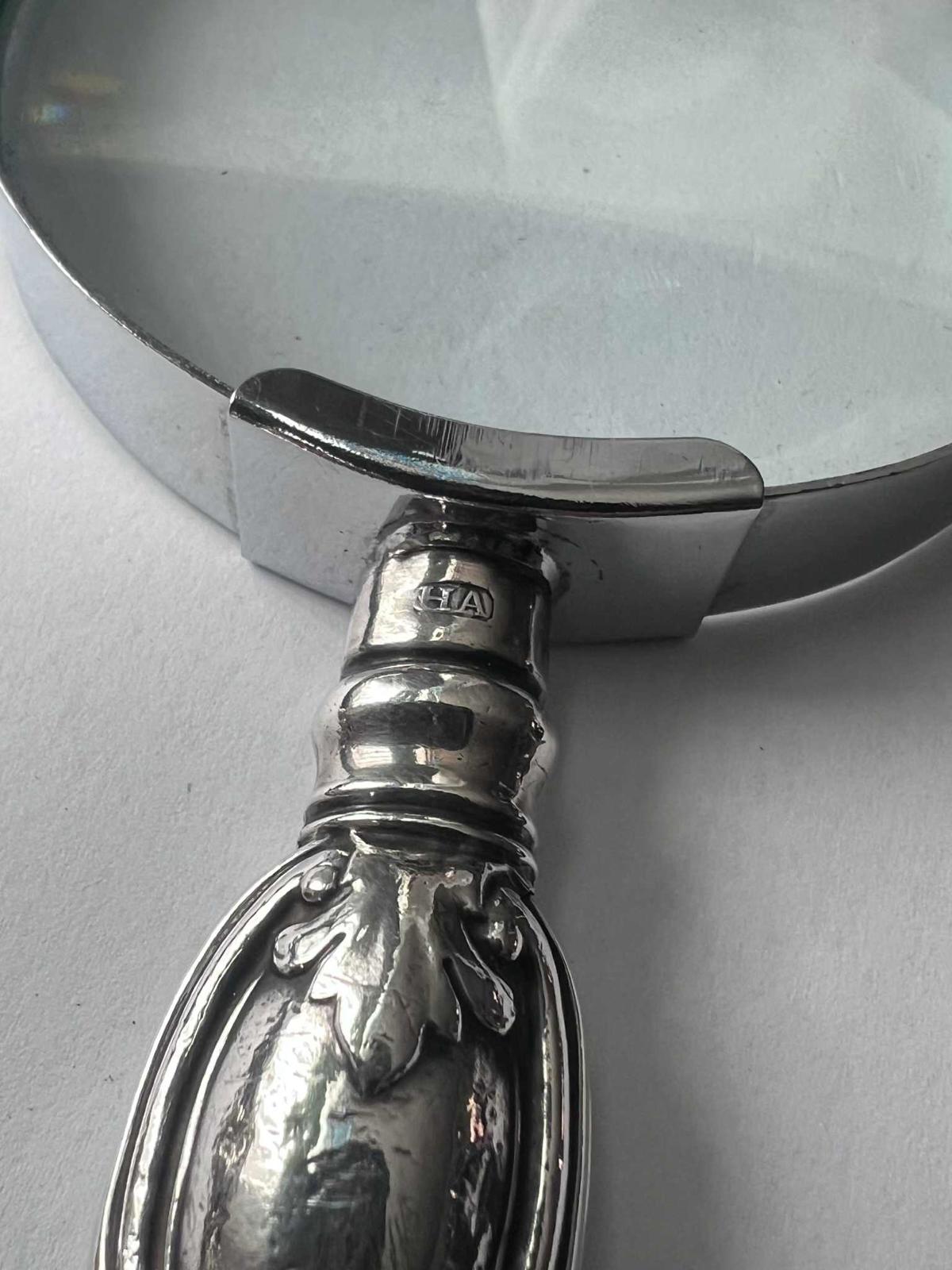 Antique Decorative Magnifying Glass with Ornate Silver Handle - 113.51 Grams