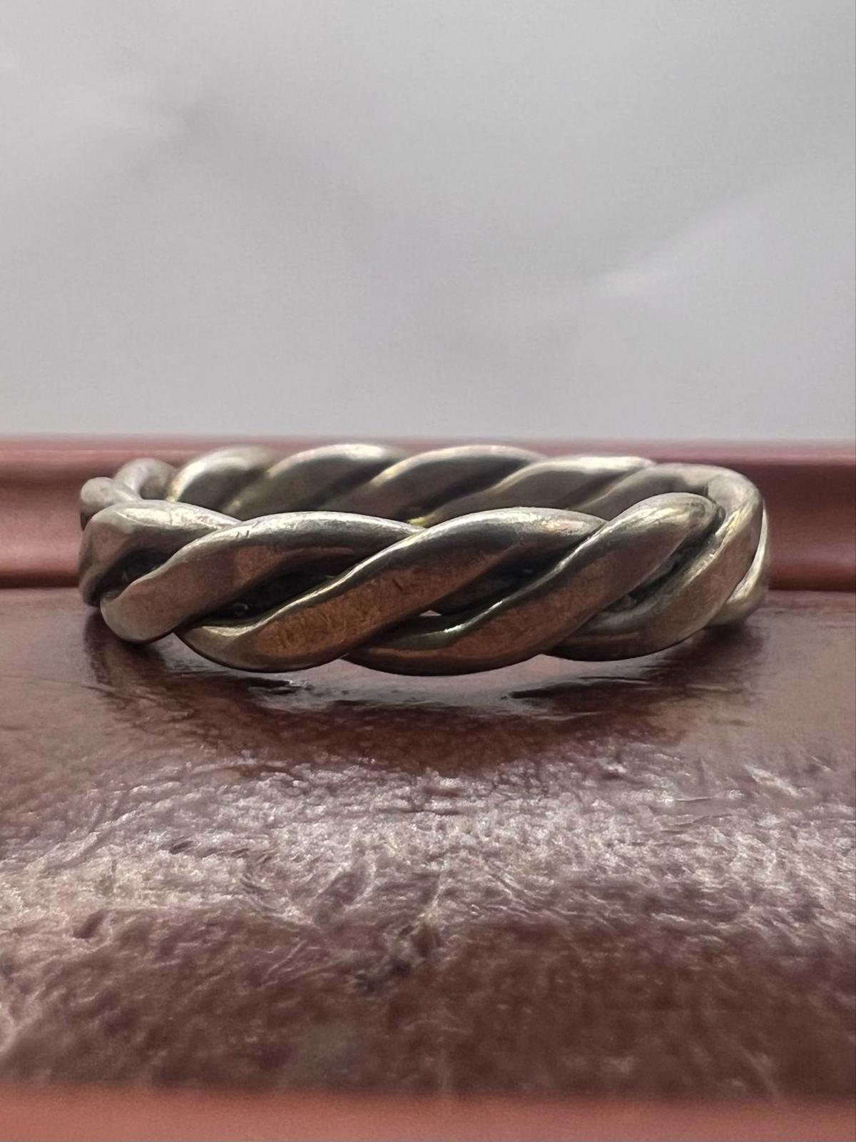 Quality 925 Sterling Silver Twisted Ring • 3.05 Grams • Size - O