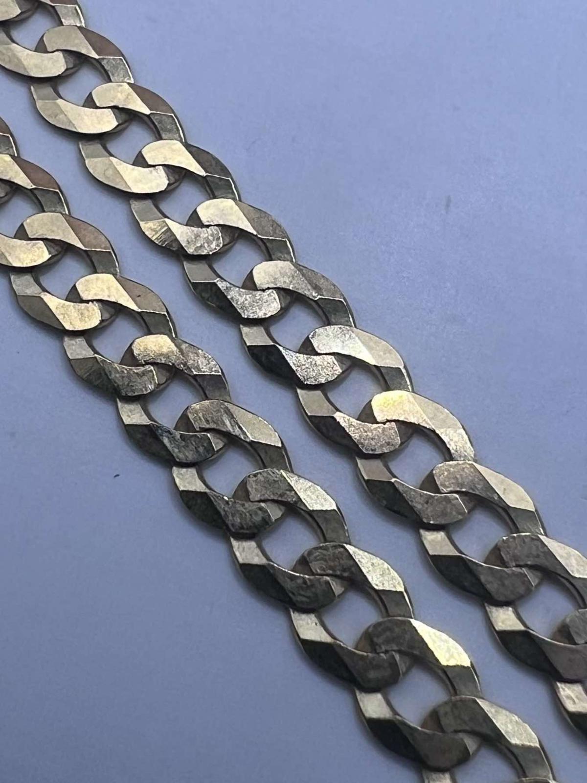 Quality 9ct Yellow Gold Curb Chain - 7.75 Grams - 20 Inch
