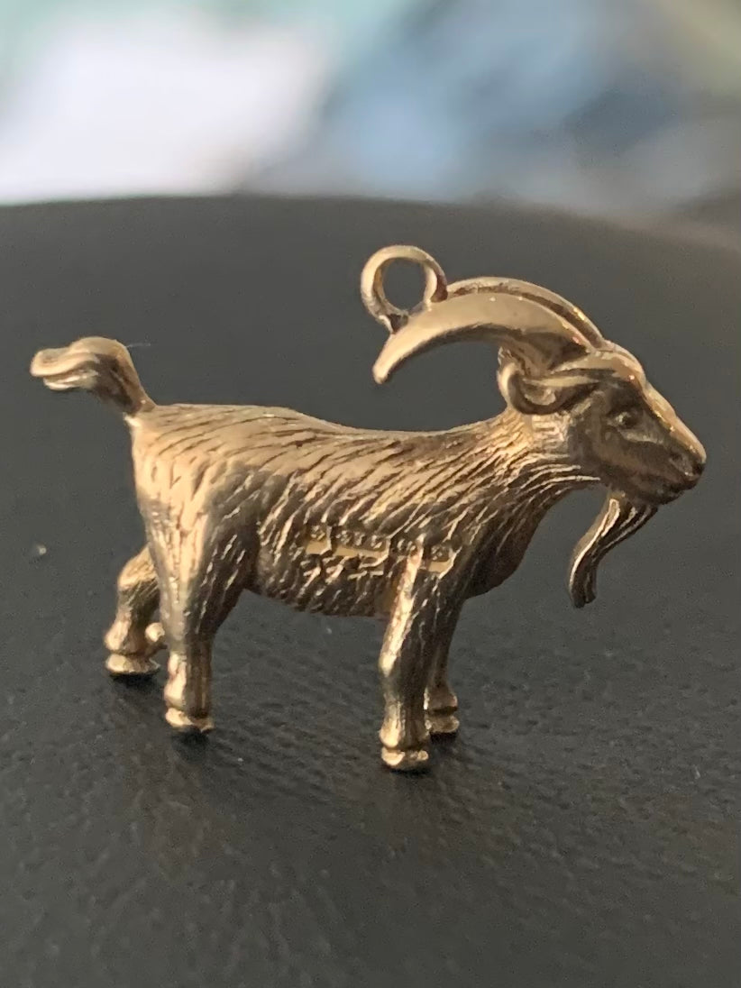 Vintage 9ct Yellow Gold Goat Charm - 2.75 Grams