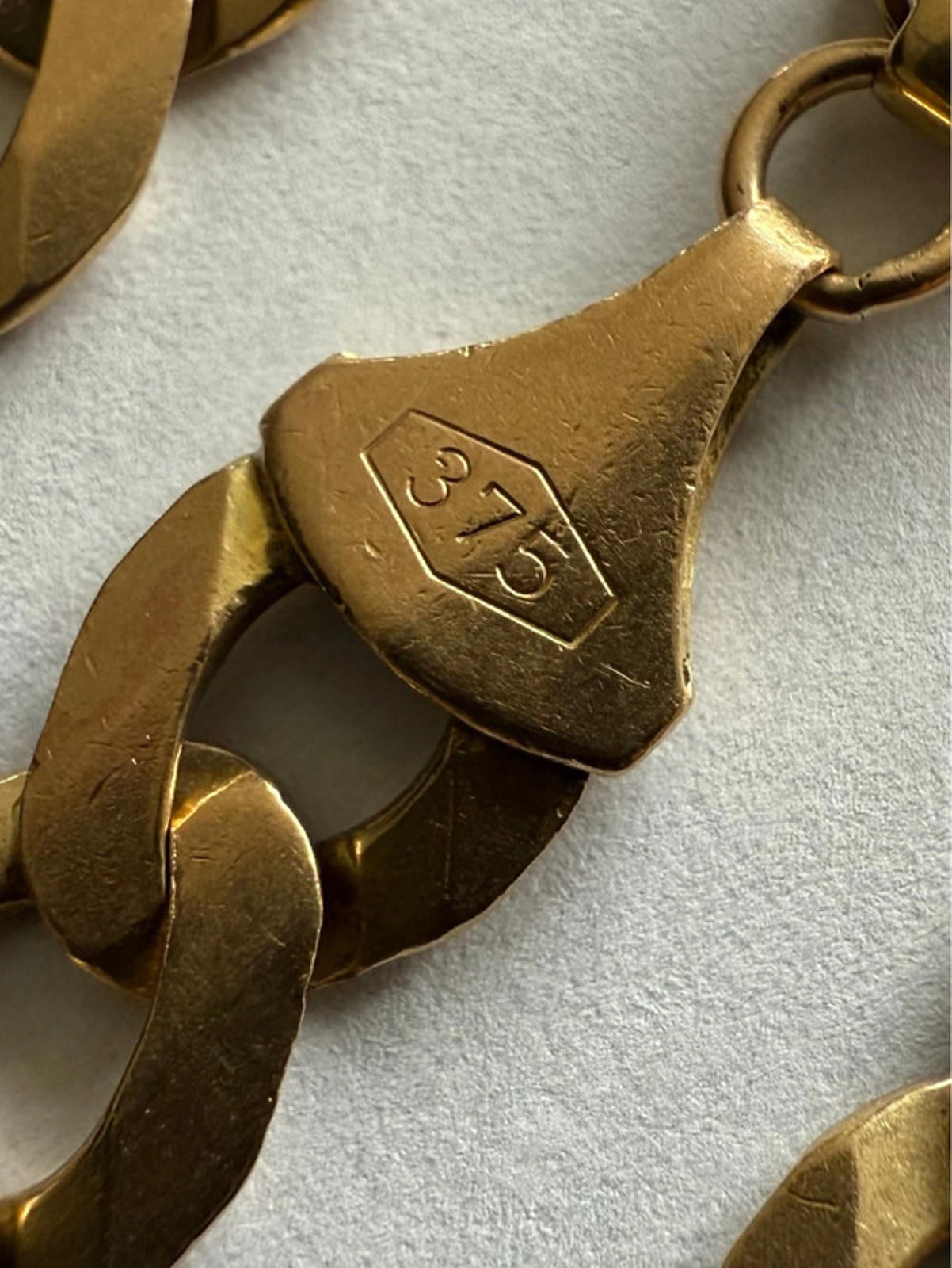 Quality 9ct Yellow Gold Curb Chain - 23 Inch - 44.51 Grams