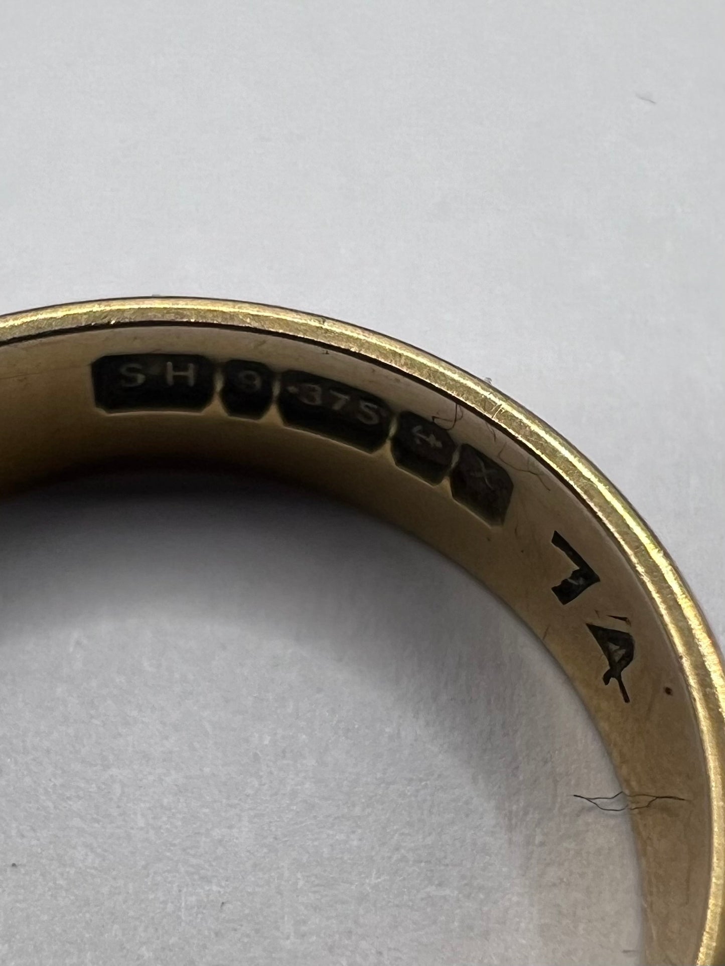 Vintage 9ct Yellow Gold Wedding Band - M½