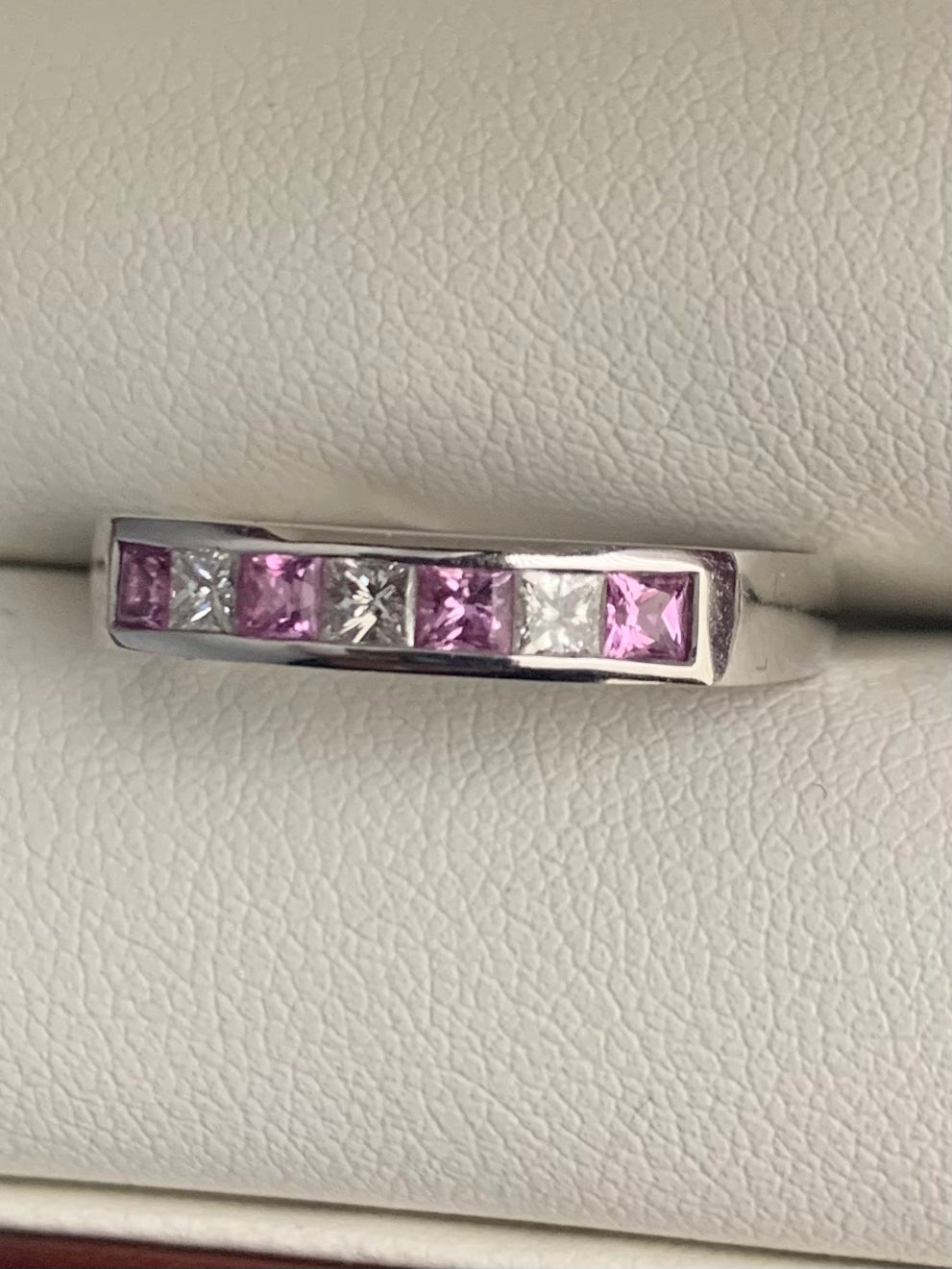 18ct Princess Cut Pink Sapphire & Diamond 0.99ct Ring ~ 5.67 Grams ~ Size - O½