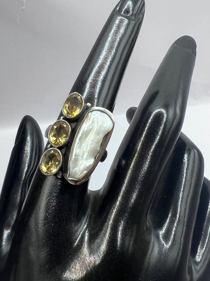 Unique 925 Citrine & Pearl Set Ring ~ 11.32 Grams ~ Size - Q