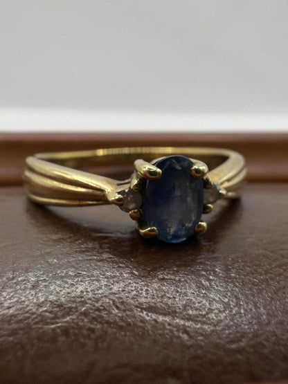 Quality 9ct Yellow Gold Sapphire & Diamond Ring • Size - N • 2.13 Grams