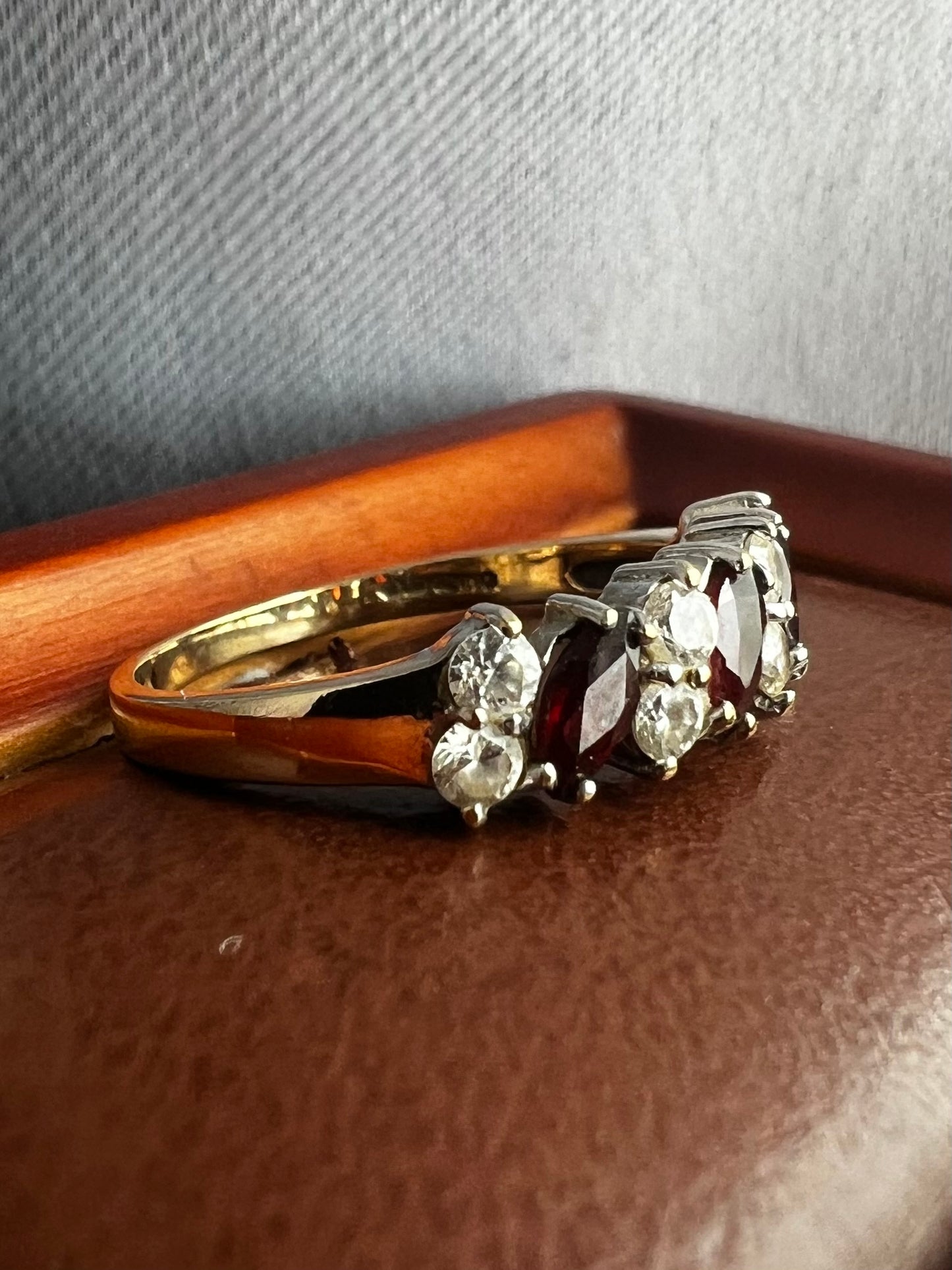 Quality 9ct Yellow Gold Garnet & Cz Set Ring - N½