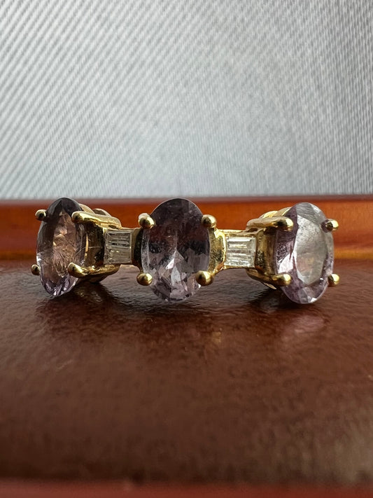 Quality 9ct Yellow Gold Amethyst & Baguette Diamond Ring - K½