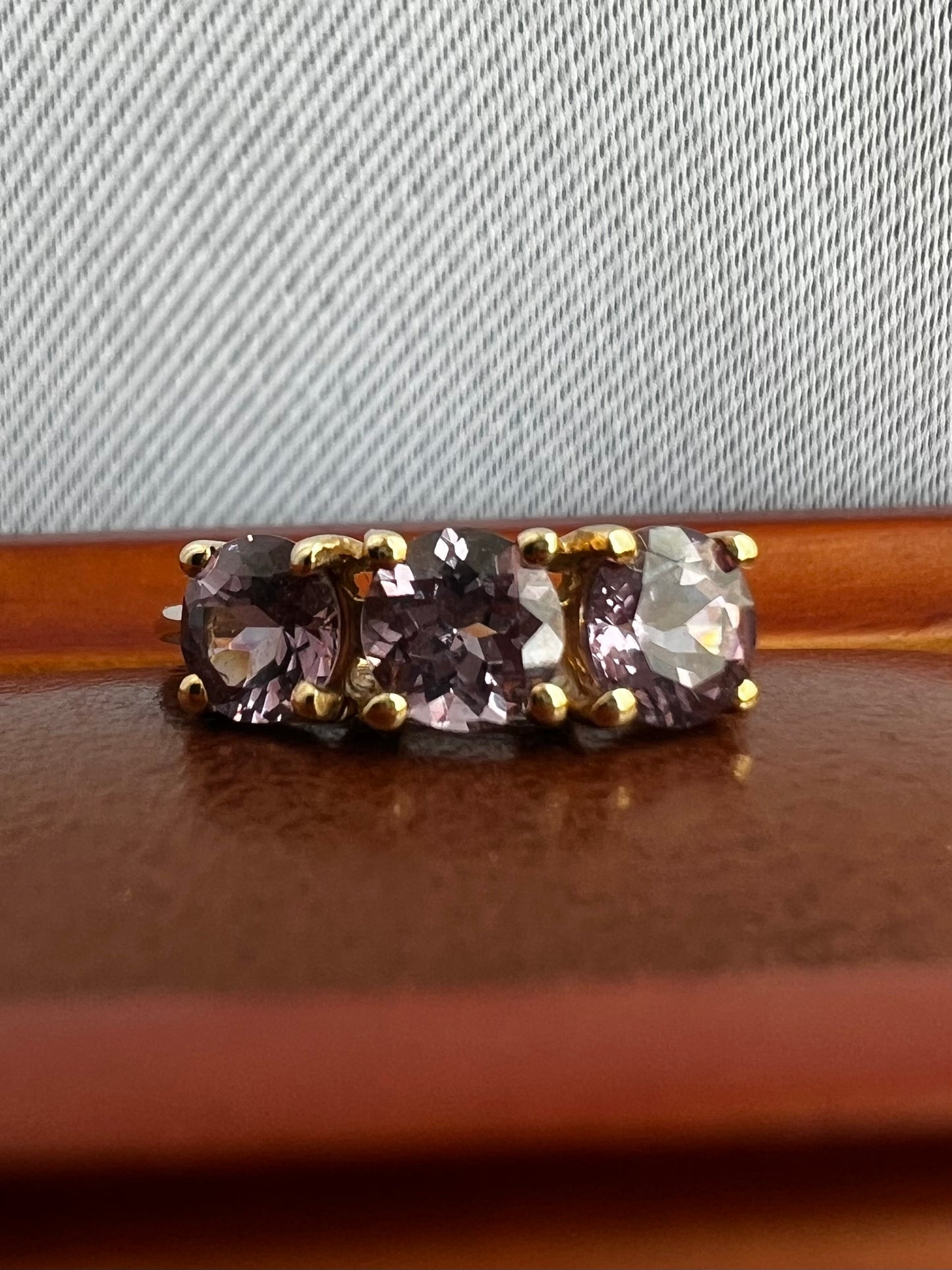 Quality 10ct Yellow Gold Amethyst Trilogy Ring - K